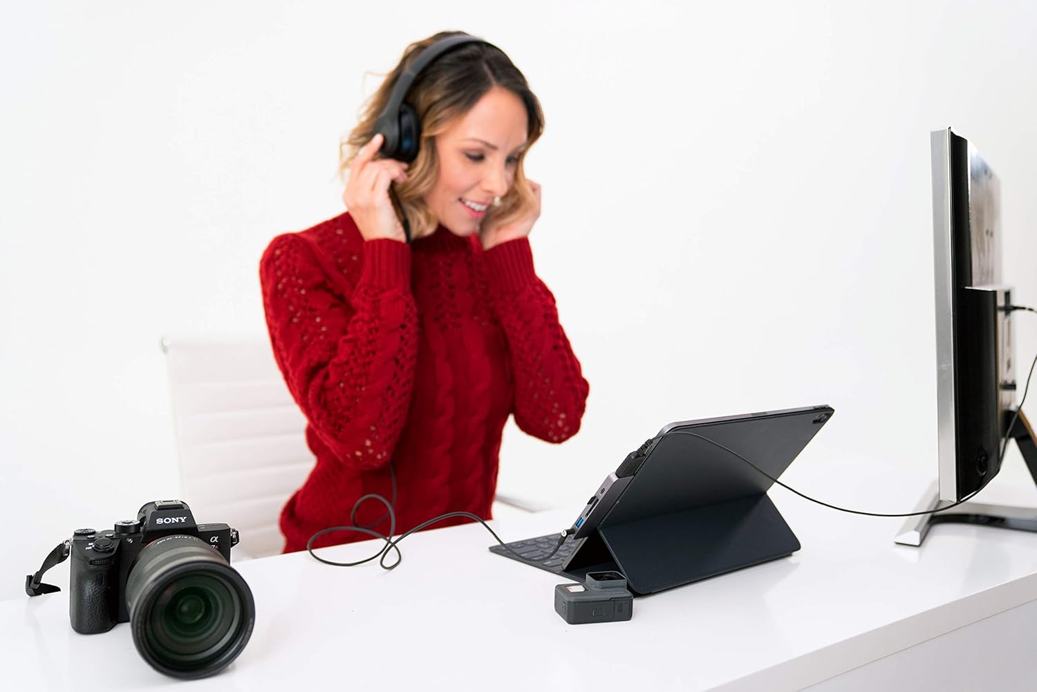 Hyper HyperDrive 6-in-1 USB-C Hub for iPad Pro/Air - Grey