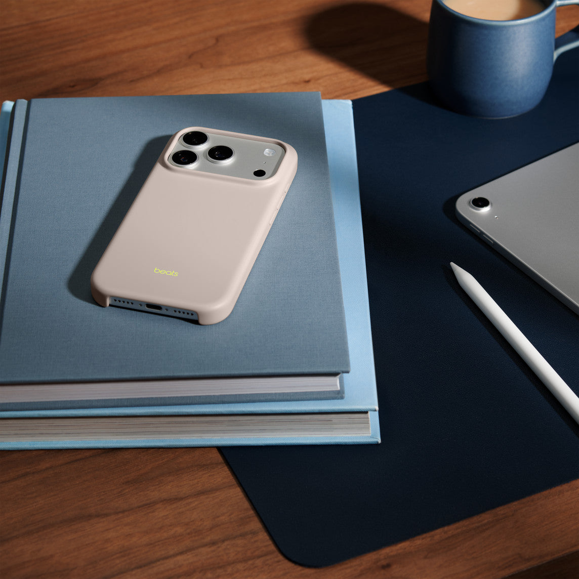 Beats MGKE4LL/A iPhone 17 Pro Case with MagSafe and Camera Control — Lime Stone