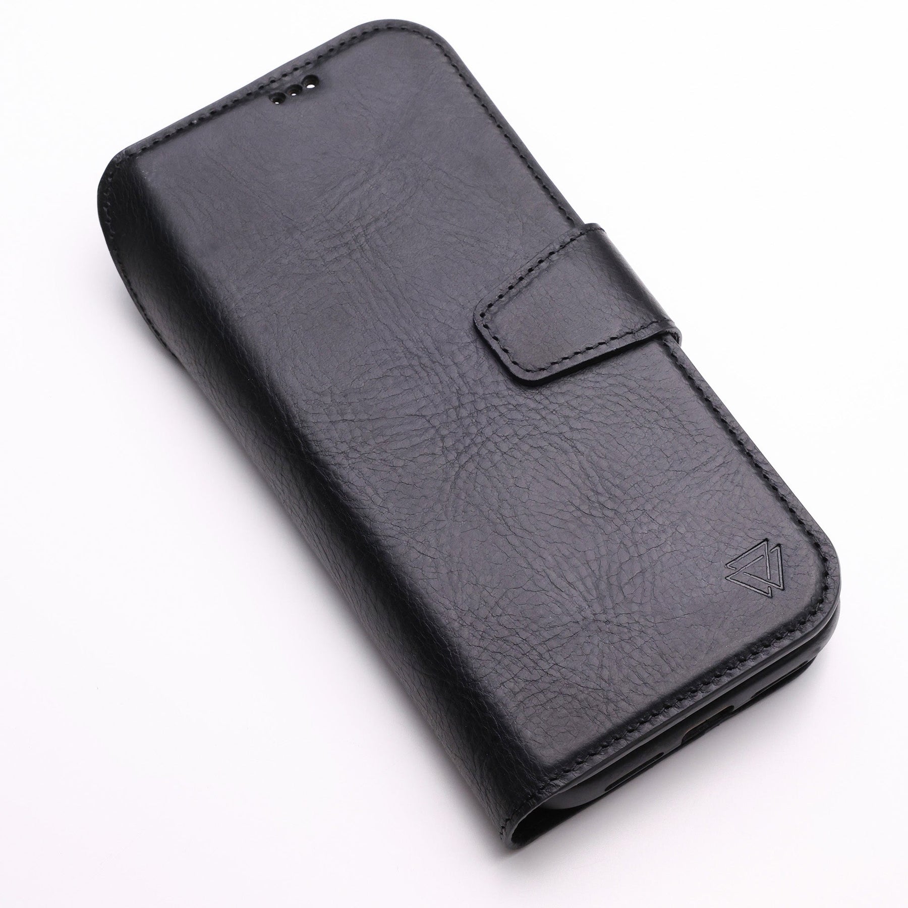 Wachikopa Leather Magic Book Case 2 in 1 for iPhone 17 Pro Black