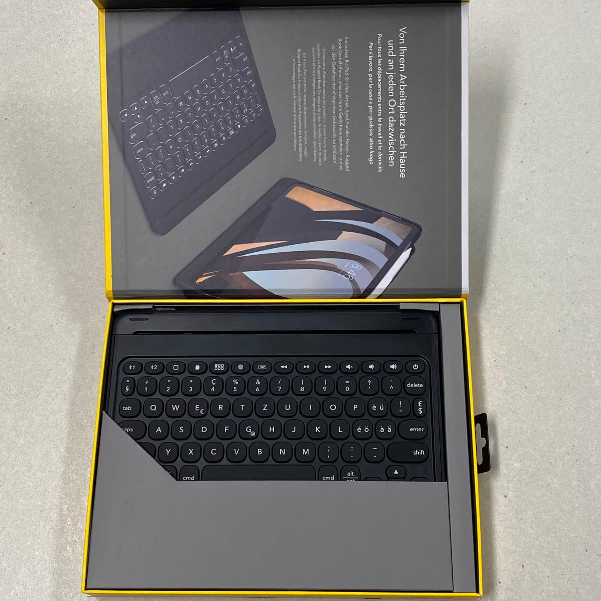 ZAGG Rugged Book Go Keyboard for  Apple iPad Pro 11" 1st Gen Black (QWERTZ)