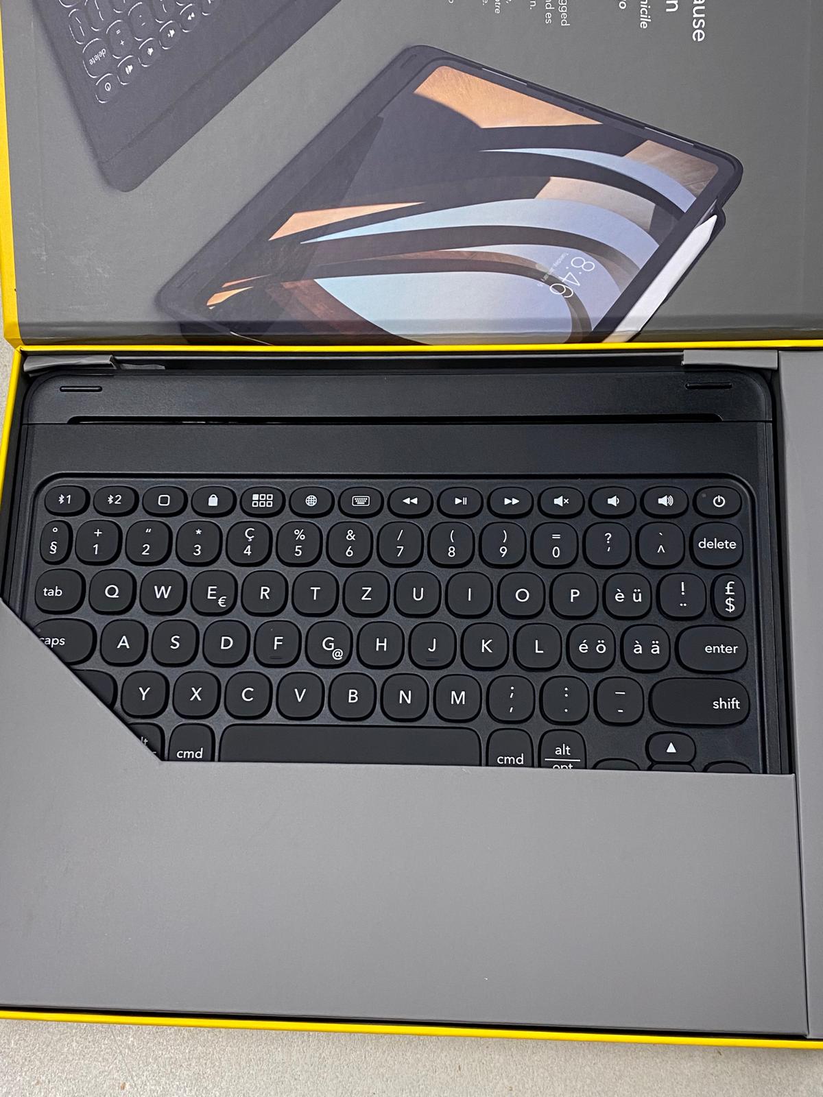 ZAGG Rugged Book Go Keyboard for  Apple iPad Pro 11" 1st Gen Black (QWERTZ)